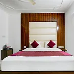 Hotel Kiara Near Delhi Airport - Free Airport Drop