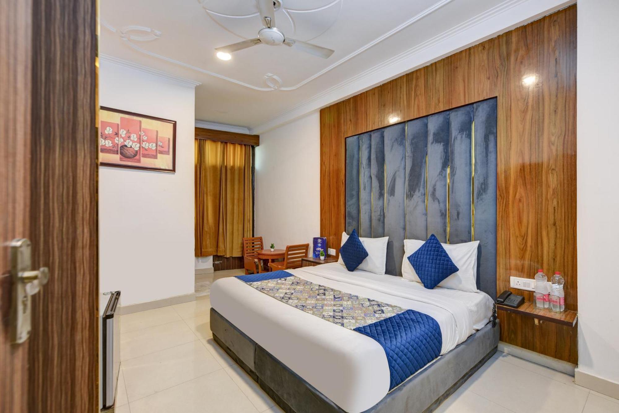 Kiara Near Delhi Airport - Free Airport Drop Hotel New Delhi