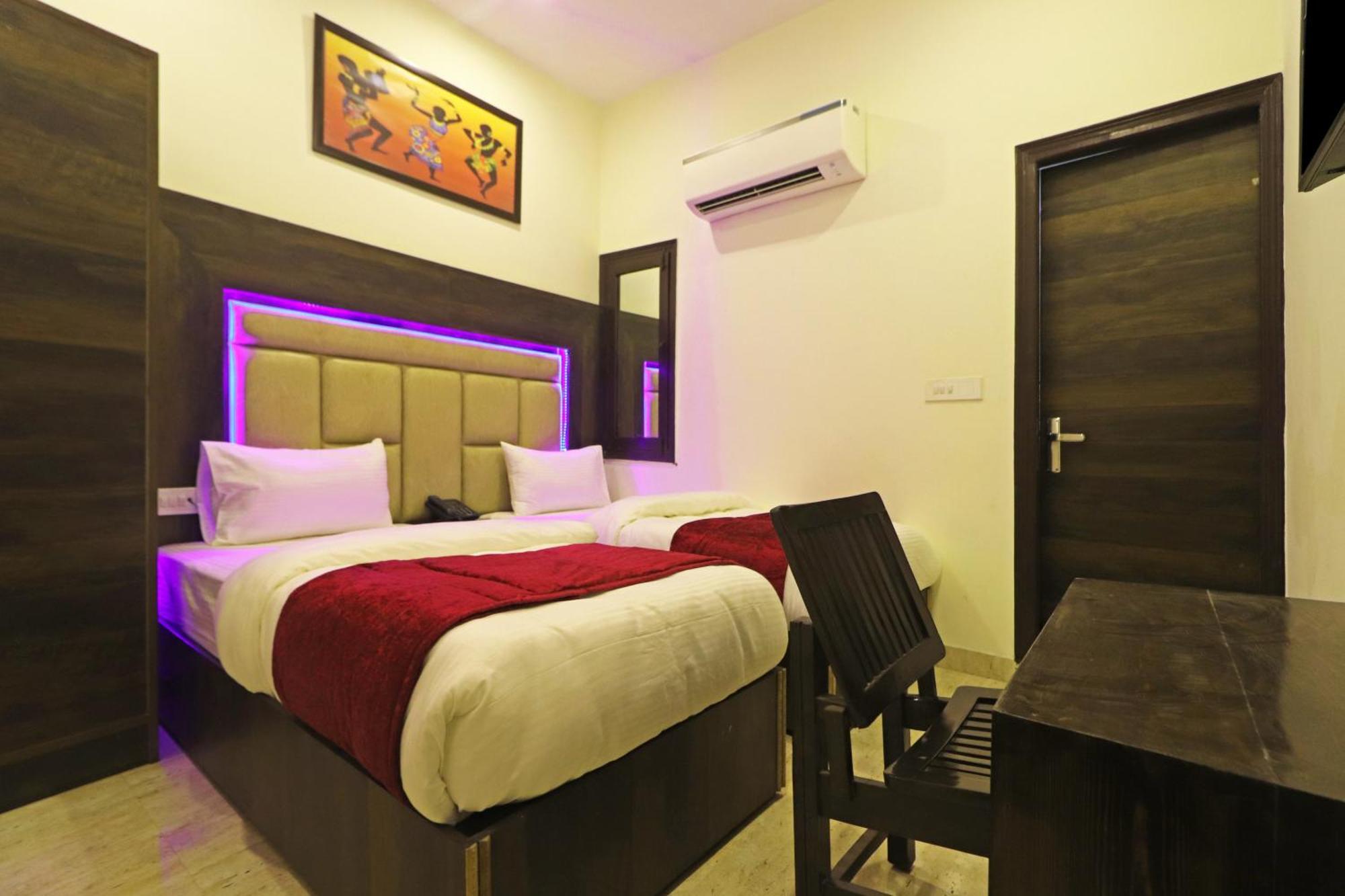 Kiara Near Delhi Airport - Free Airport Drop 4*